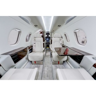 Embraer Phenom 300