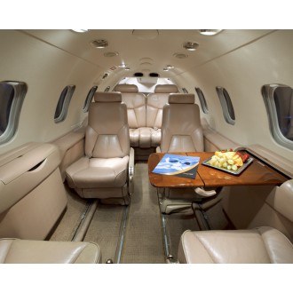 Learjet 25