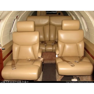 Learjet 25