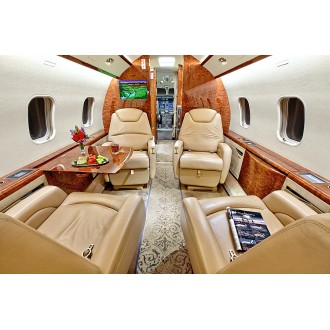 Bombardier Challenger 300