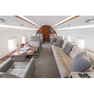 Bombardier Challenger 604