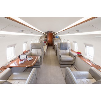 Bombardier Challenger 604