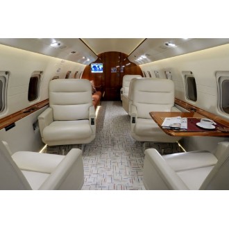 Bombardier Challenger 604