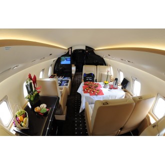 Bombardier Challenger 850