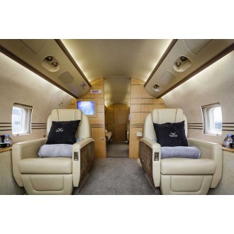 Bombardier Challenger 850