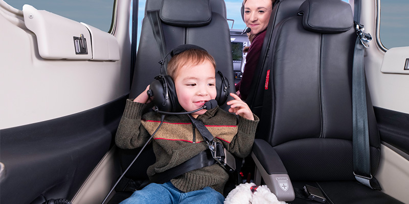 салон бизнес джета Beechcraft Baron 58