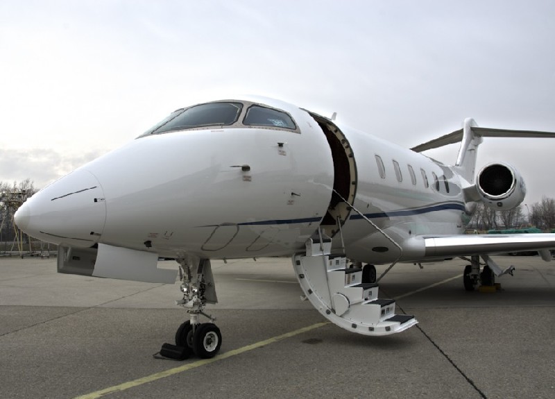арендовать бизнес джет Bombardier Challenger 300