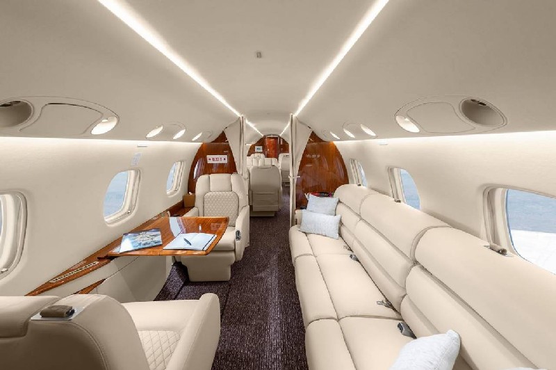 перелет самолетом Bombardier Challenger 600