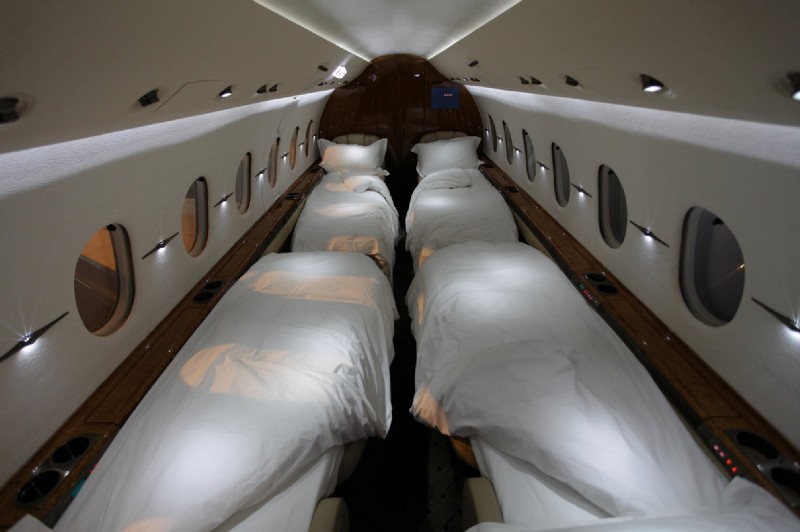 салон бизнес джета Beechcraft Hawker 4000