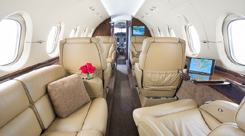 фото частного самолета Beechcraft Hawker 900 XP