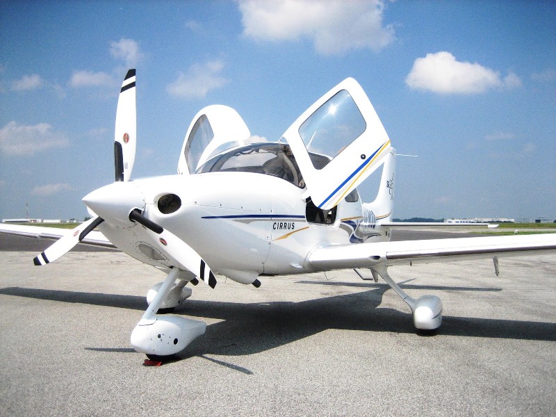 арендовать бизнес джет Cirrus SR-22