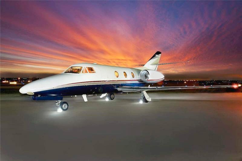 арендовать бизнес джет Dassault Falcon 10