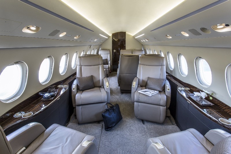 аренда самолета Dassault Falcon 2000