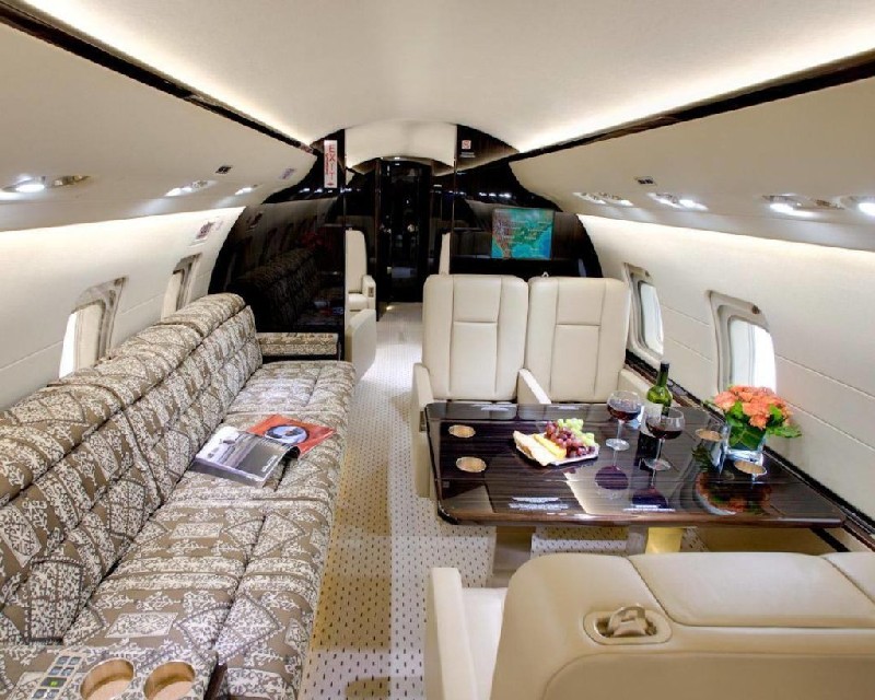 аренда самолета Dassault Falcon 2000 EX