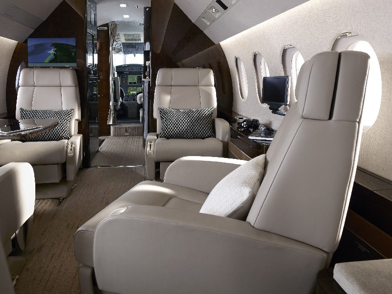 аренда самолета Dassault Falcon 2000 LX