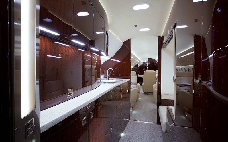 перелет самолетом Dassault Falcon 8X