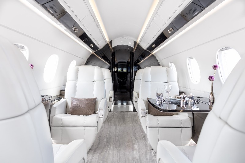 аренда самолета Embraer Legacy 450