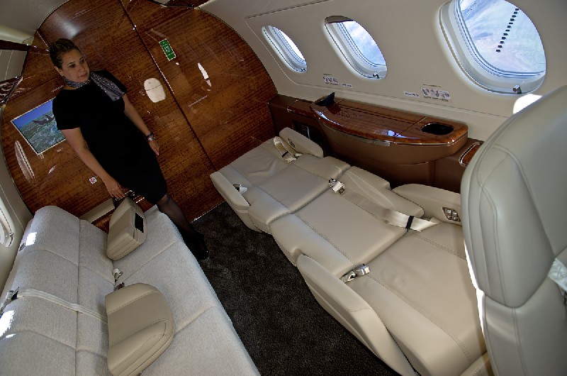 фото частного самолета Embraer Legacy 500