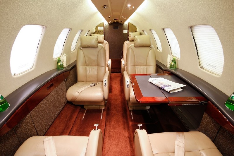 фото частного самолета Embraer Legacy 600