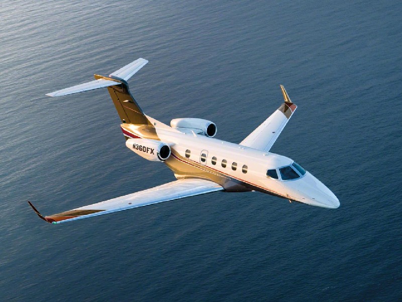 бизнес джет Embraer Phenom 300 в Украине