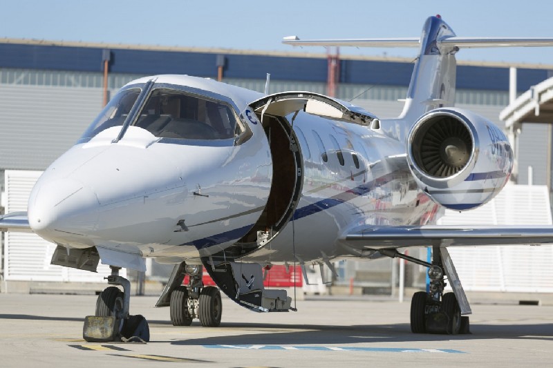 арендовать бизнес джет Learjet 35