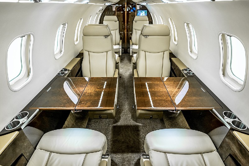 фото частного самолета Learjet 45