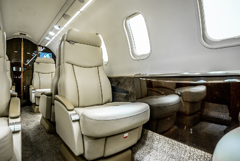 перелет самолетом Learjet 45