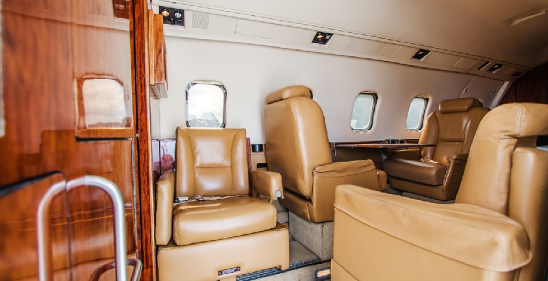 перелет самолетом Learjet 55