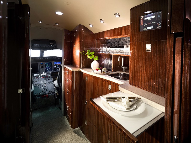 перелет самолетом Learjet 25