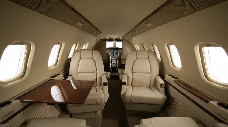 фото частного самолета Piaggio Avanti P180