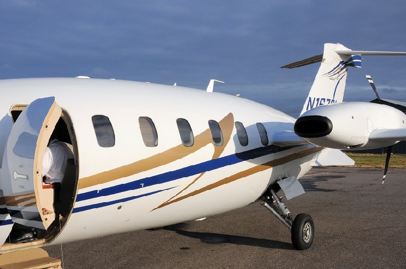 арендовать бизнес джет Piaggio Avanti P180